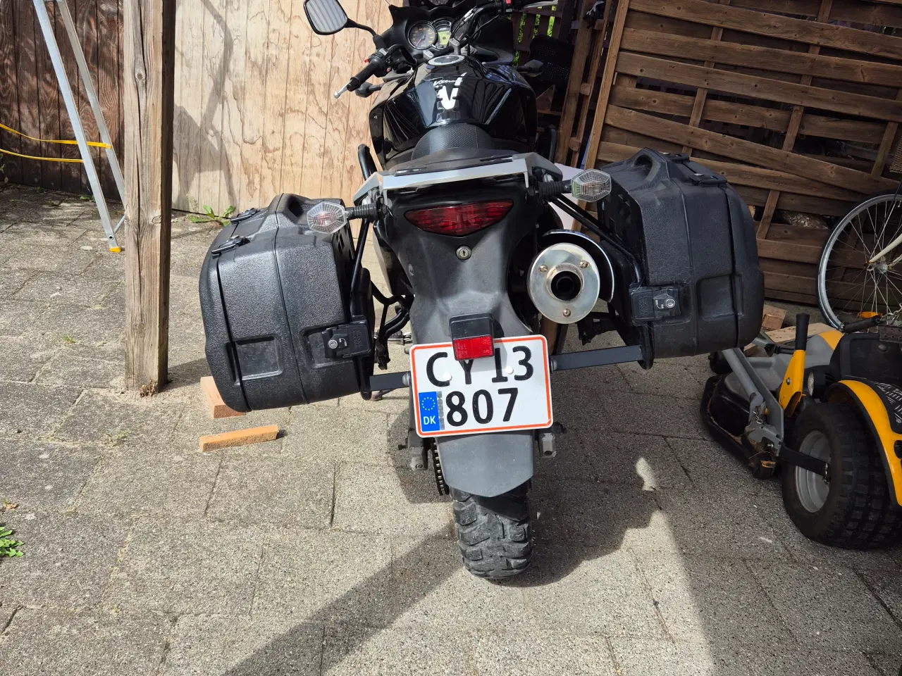Billede 2 - Suzuki v-strom 650cc sælges eller byttes til båd