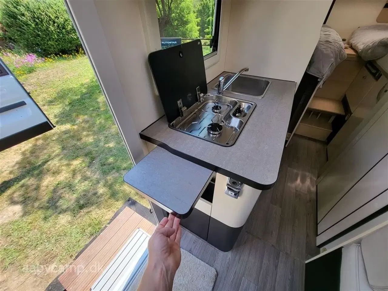 Billede 10 - 2024 - Autostar Performance 680 LJ-FD Automatgear. Solceller. 200 Ah Lithium Batteri. 2000w Inverter. Varme på Spildevandstank. Cykelstativ med El hejs. KUN 5500 KM!!!