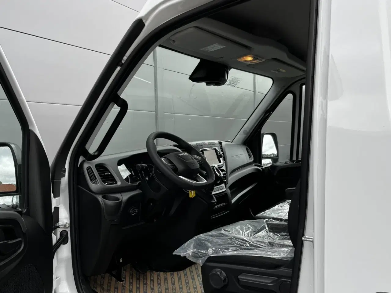 Billede 13 - Iveco Daily 3,0 35S18 12m³ Van AG8