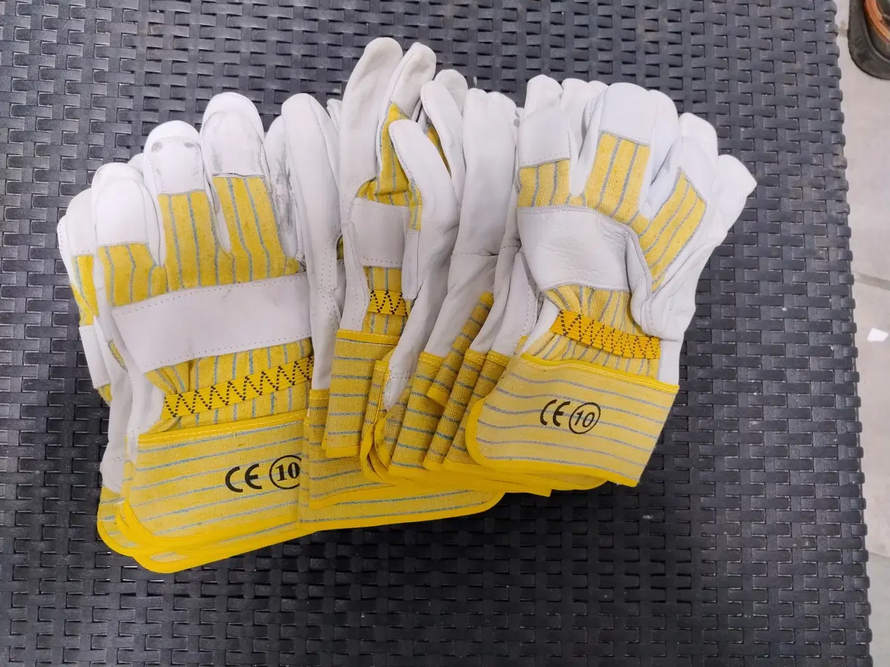 Billede 1 - Arbejdshandsker + 10 par kr. 150