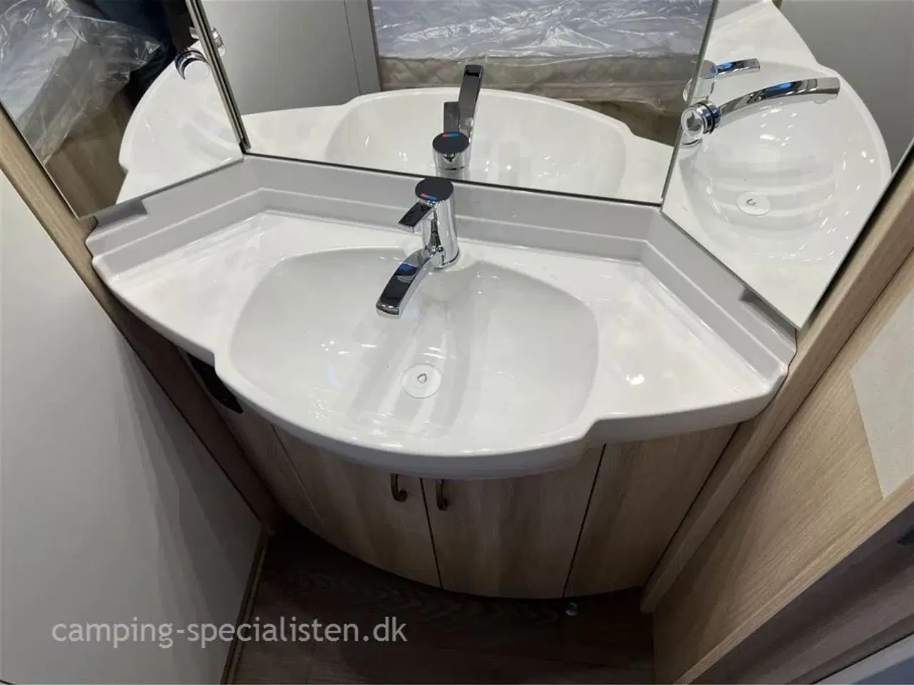 Billede 7 - 2024 - Hobby De Luxe 400 SFE   Hobby De Luxe 400 SFe ny model 2024 kan ses hos Camping -Specialisten.dk