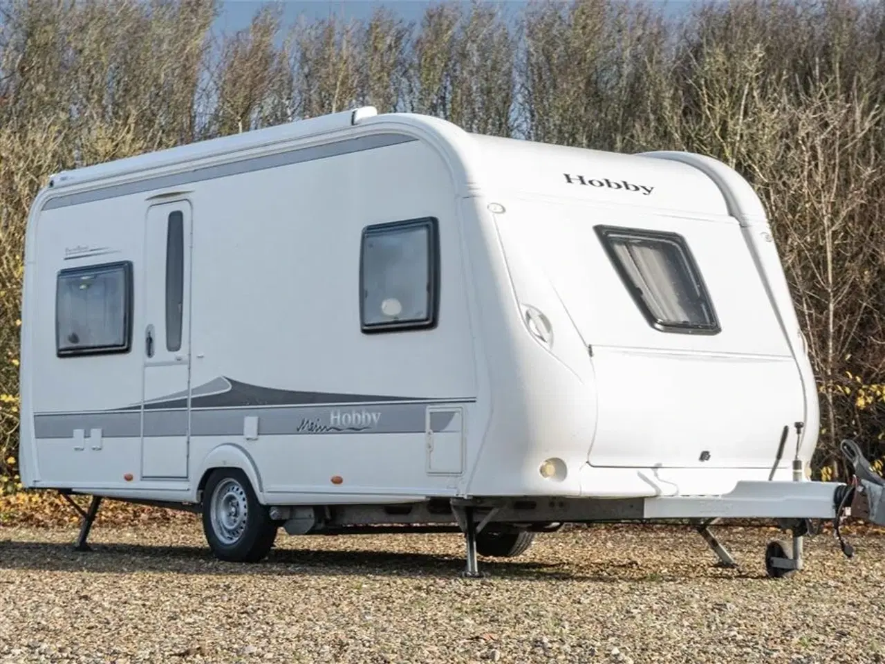 Billede 1 - 2013 - Hobby Excellent 460 UFe Lys og rummelig vogn med solceller og lav totalvægt