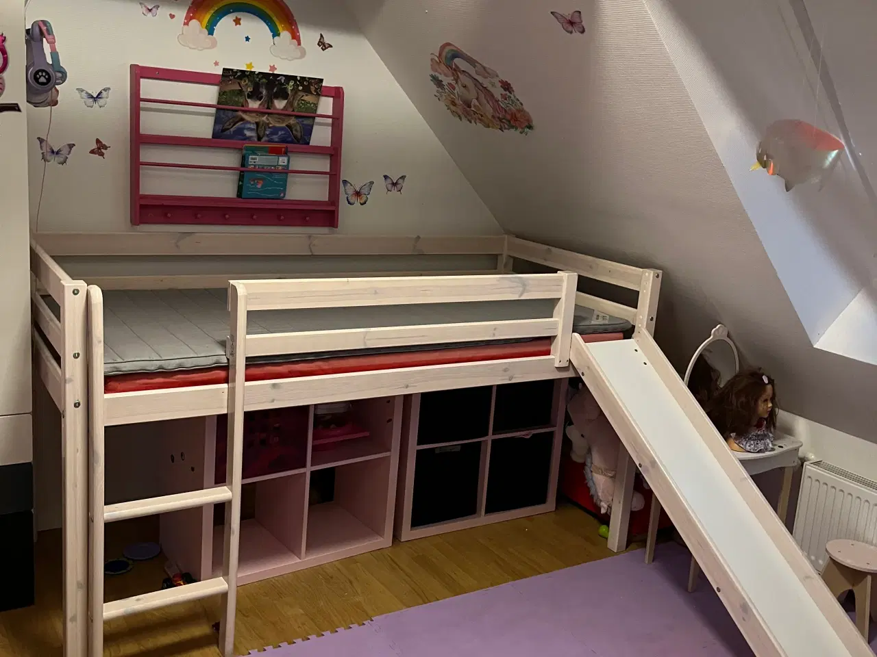 Billede 5 - Seng med rutsjebane og hule 