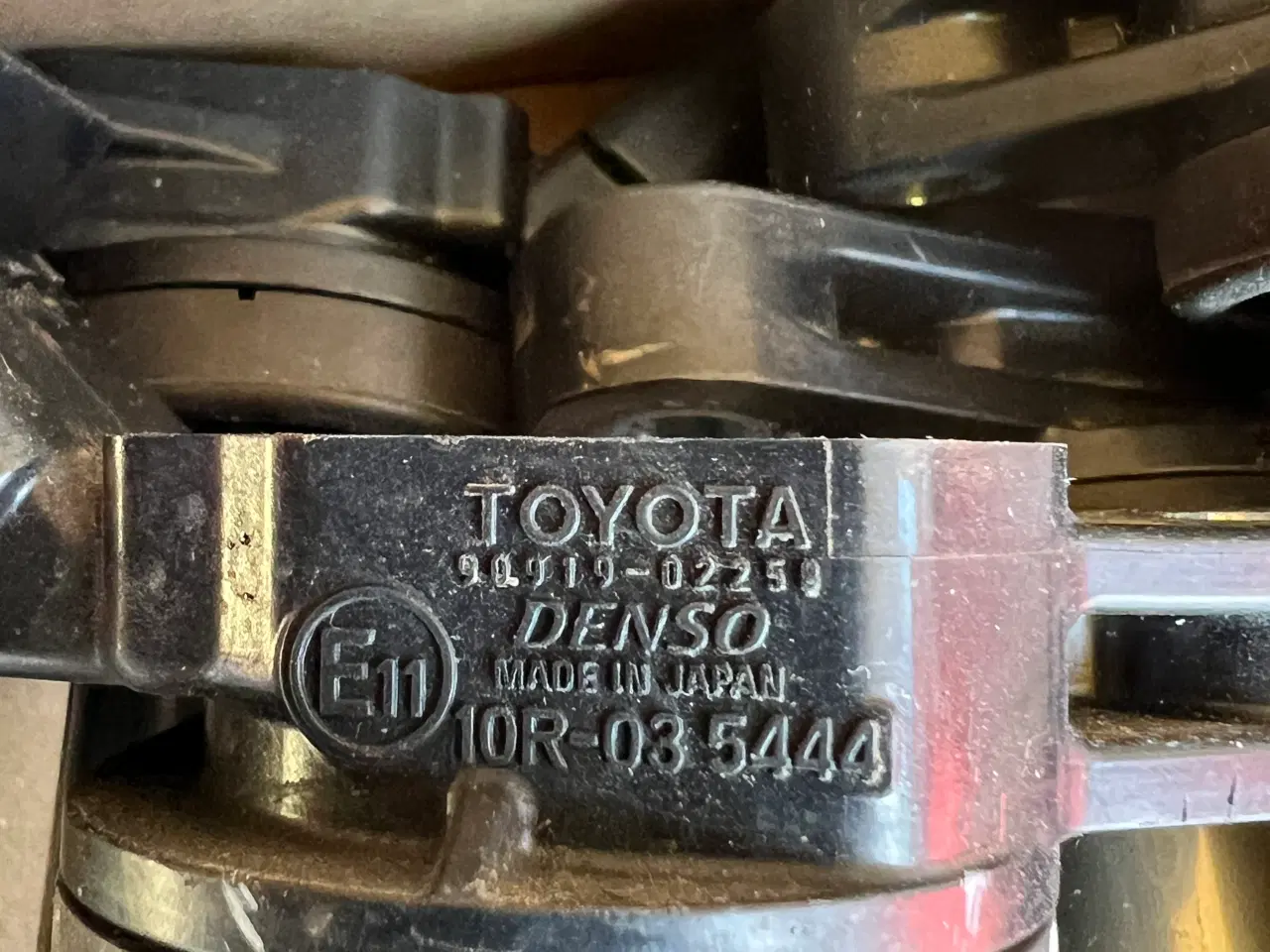 Billede 1 - Tændspoler  Toyota Avensis 