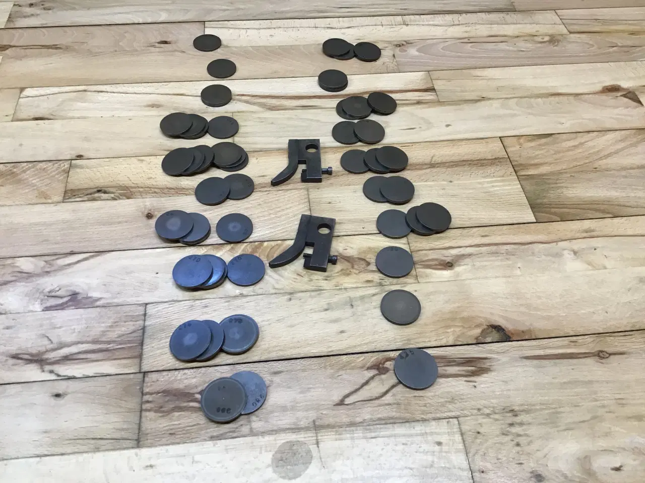 Billede 1 - Kawasaki Z 750 ventilshims plus værktøjer, samt kæ