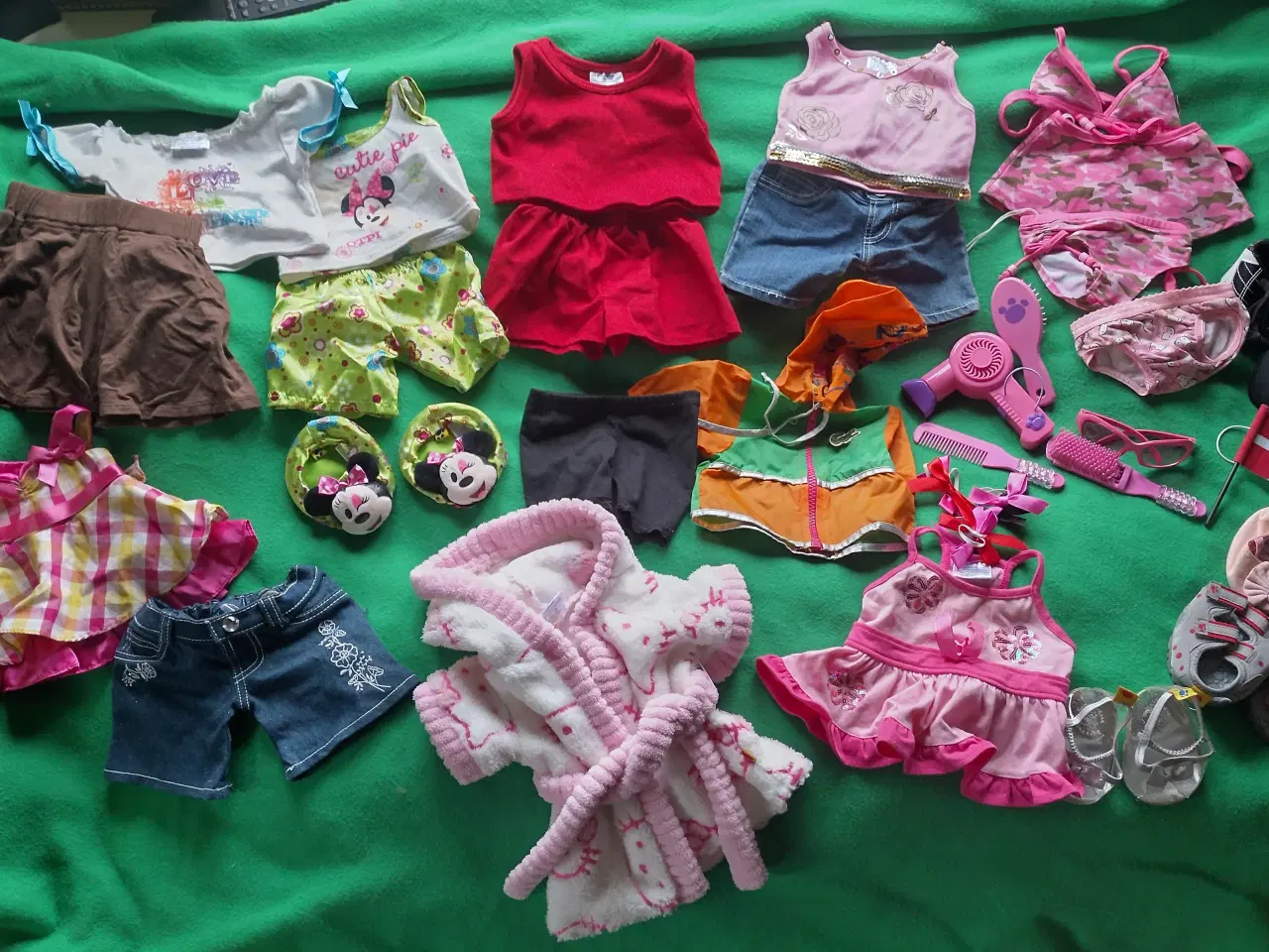 Billede 1 - Build-a-bear 5 Bamser, Tøj og Sko