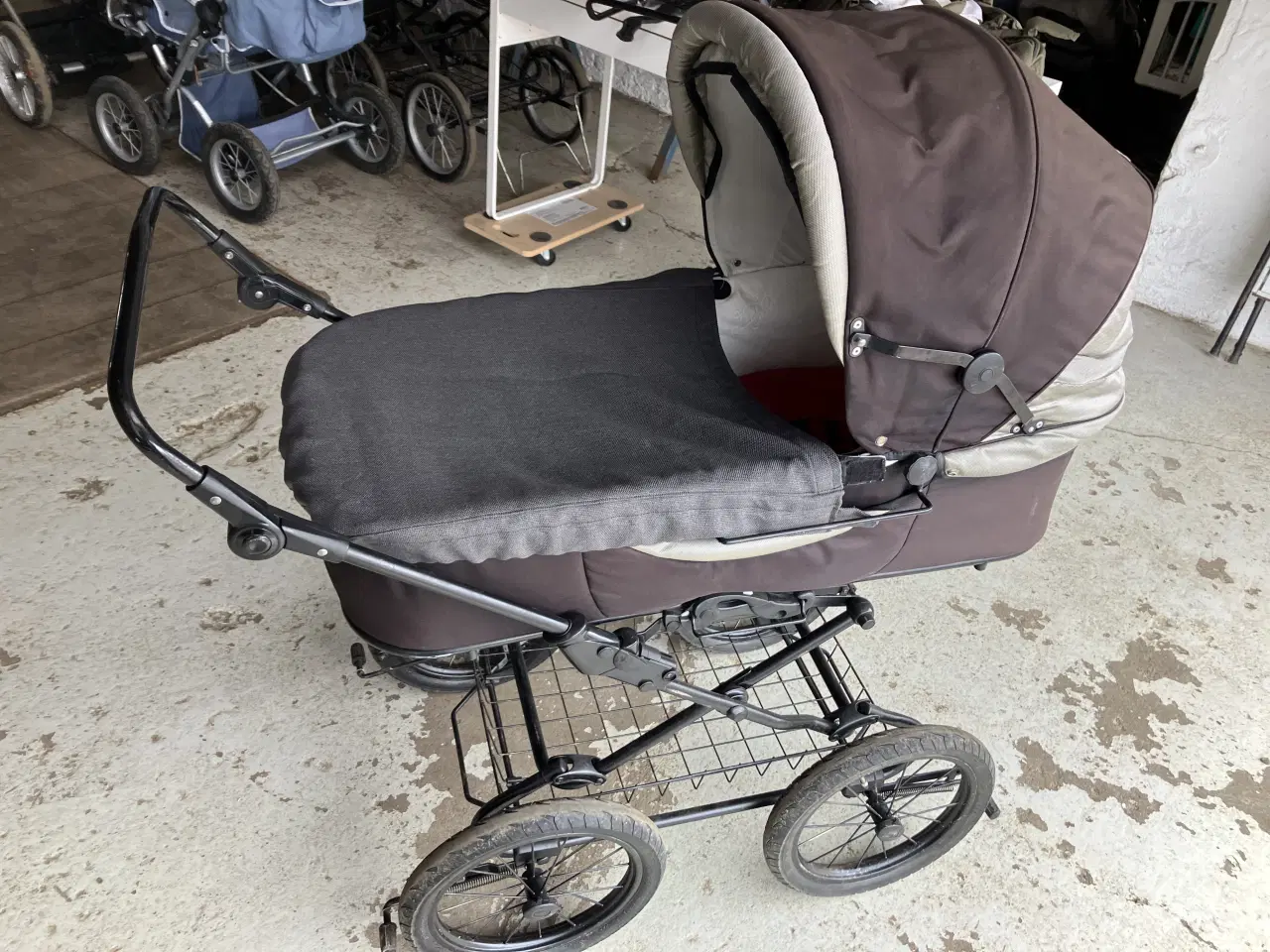 Billede 1 - God vogn med madras og lift 97 cm 