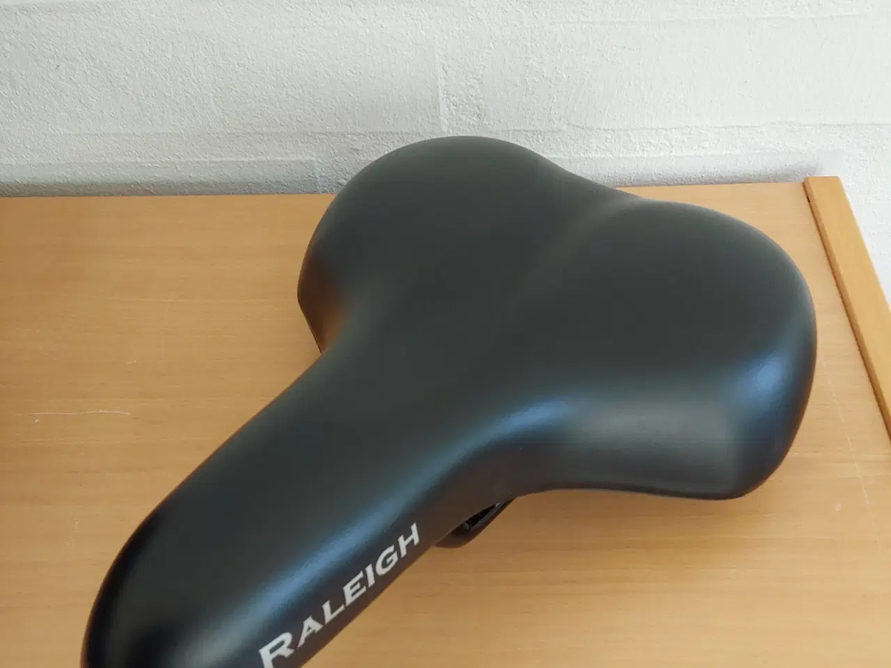 Billede 3 - Cykelsadel dame Raleigh