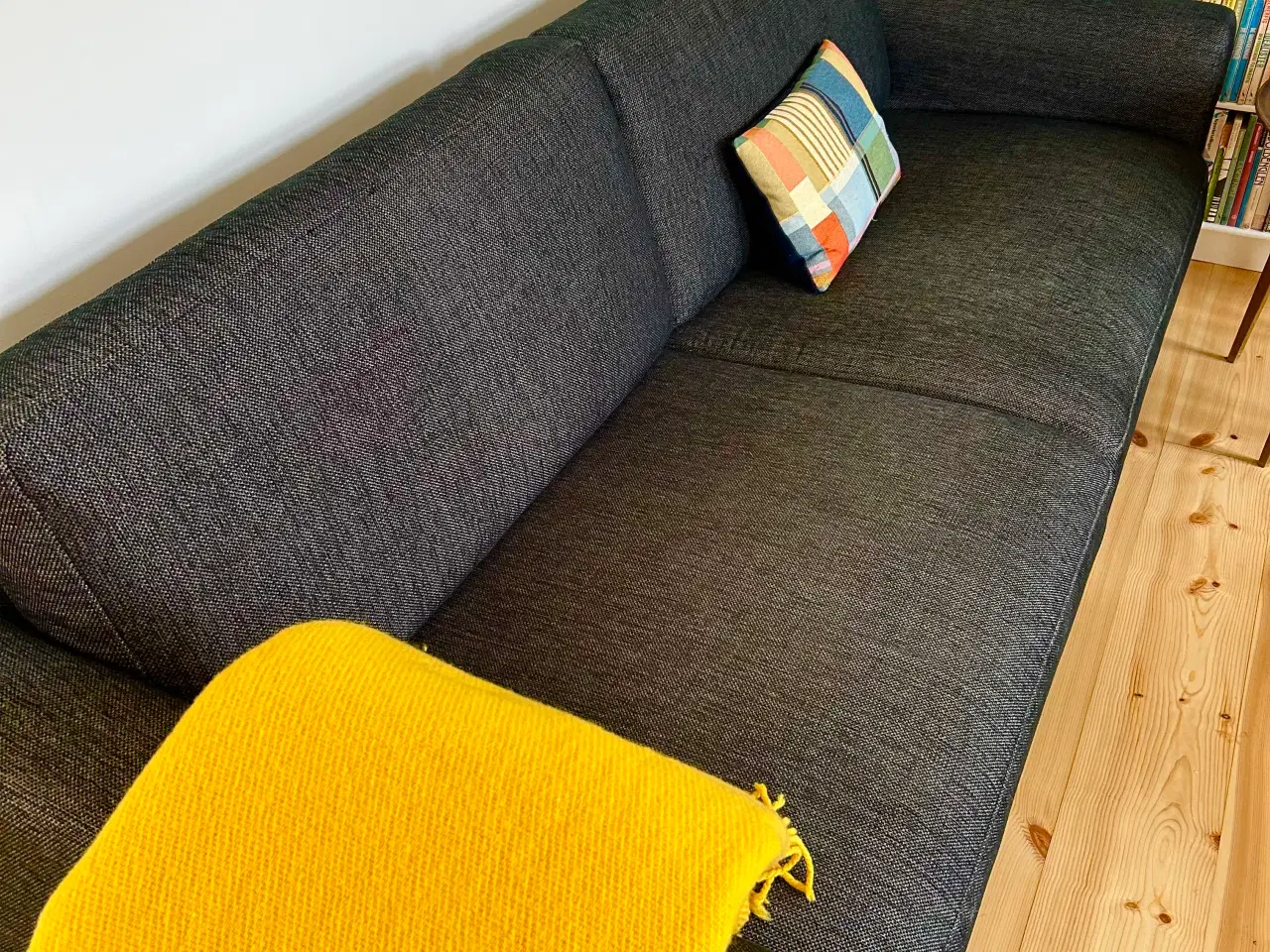 Billede 3 - Velholdt sofa