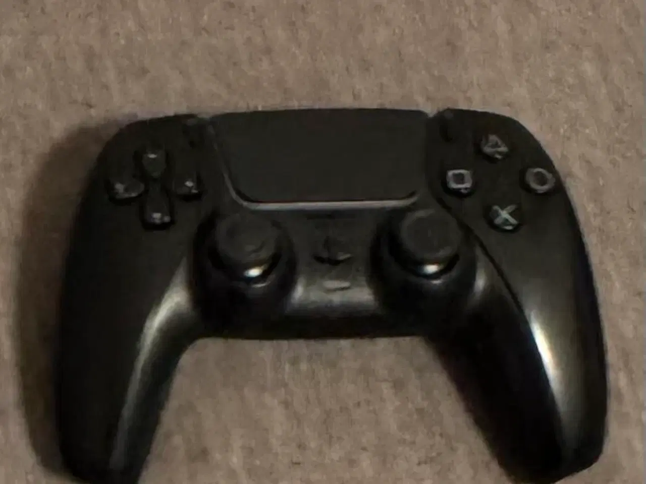 Billede 6 - Playstation 5 med 3 controller + tv + 1 spil