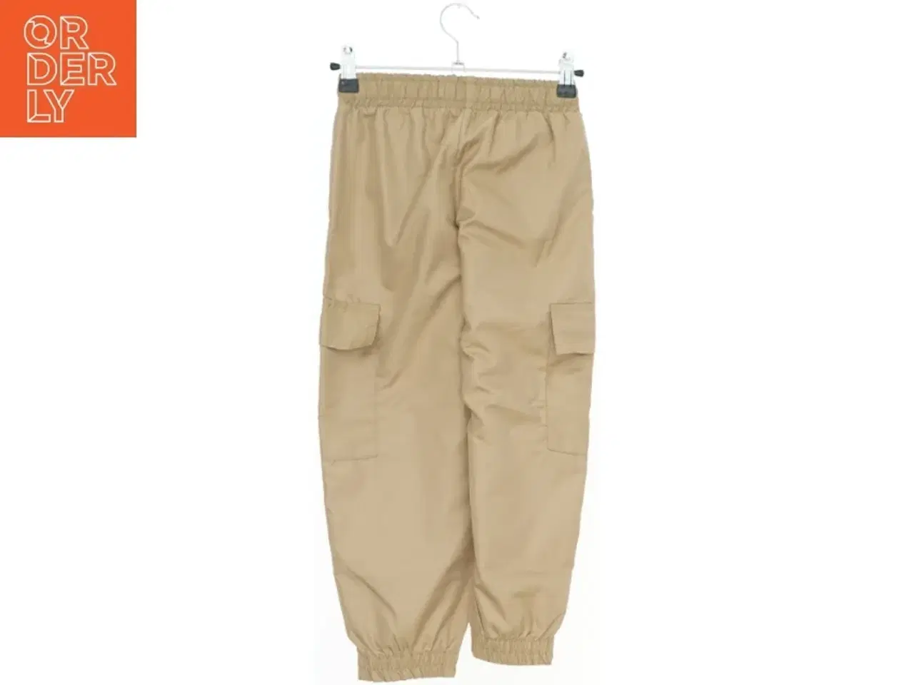 Billede 2 - Beige cargo bukser fra Name It (str. 122)