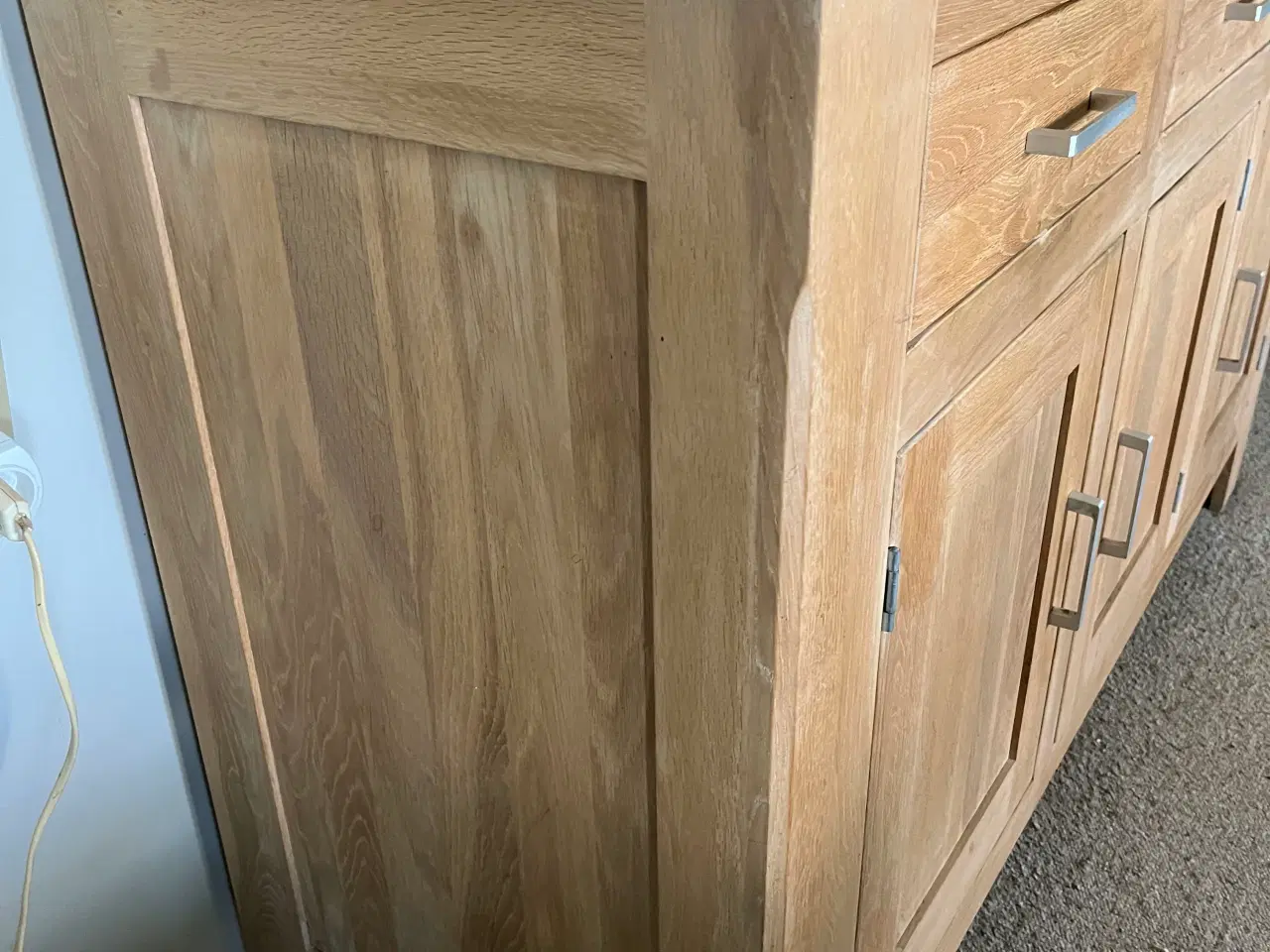 Billede 2 - Skænk i eg