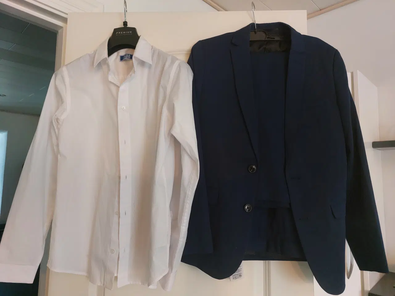 Billede 1 - Konfirmations tøj til drenge