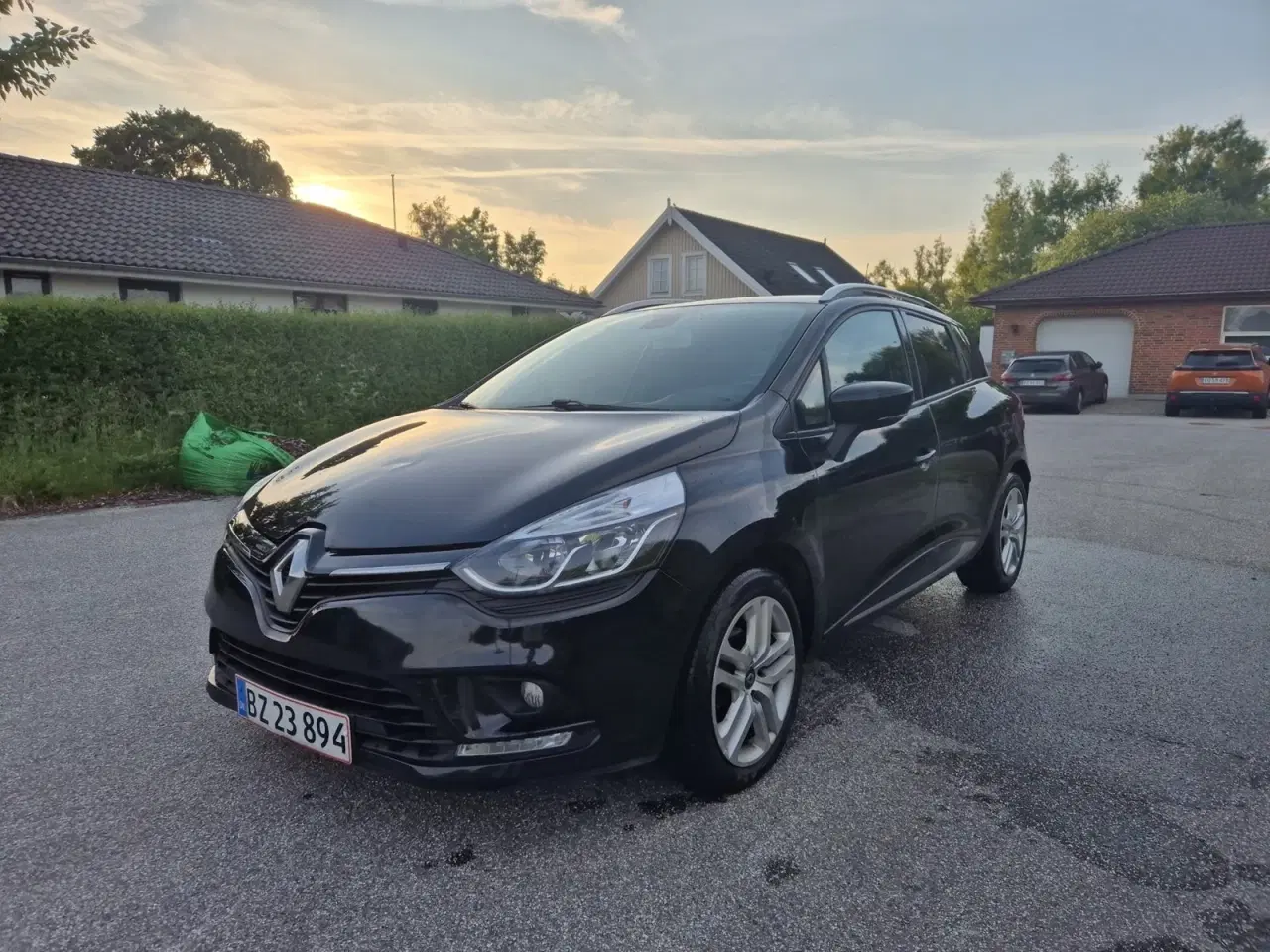 Billede 1 - Renault Clio IV 1,5 dCi 90 Zen Sport Tourer