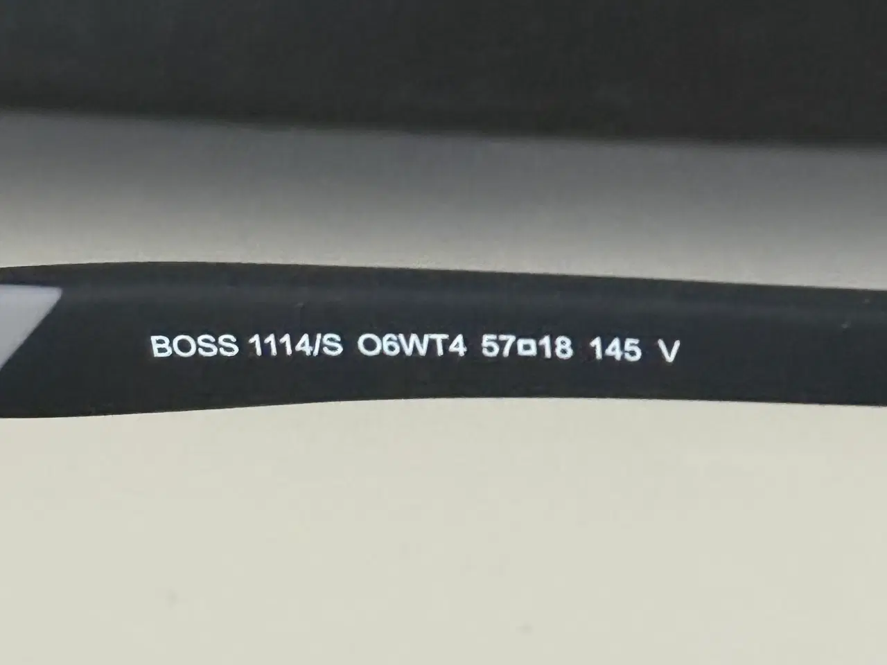 Billede 8 - Nye sort/grå Hugo Boss solbriller