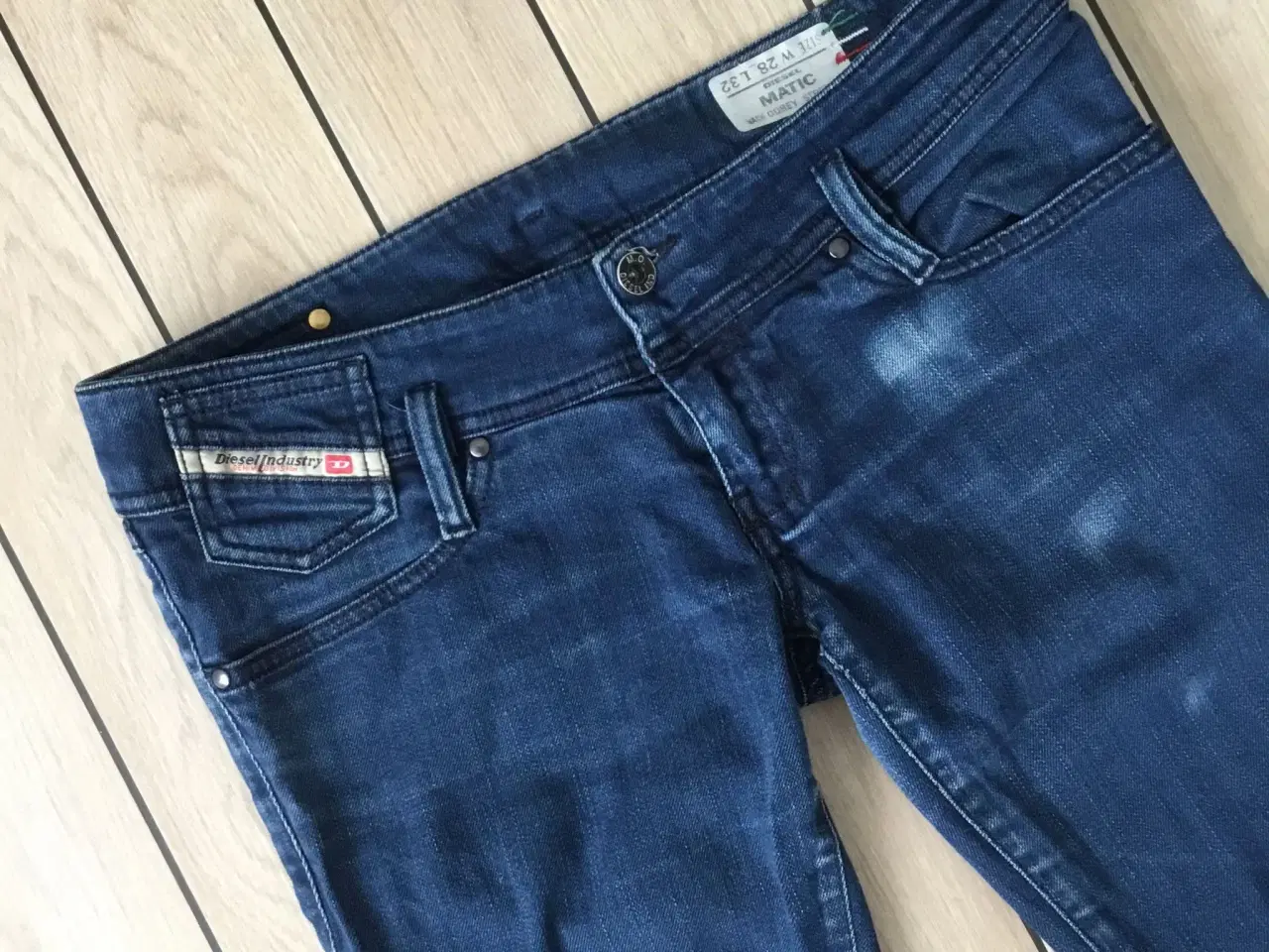Billede 2 - Diesel jeans str. W28 / L32 i cool mørkeblå denim