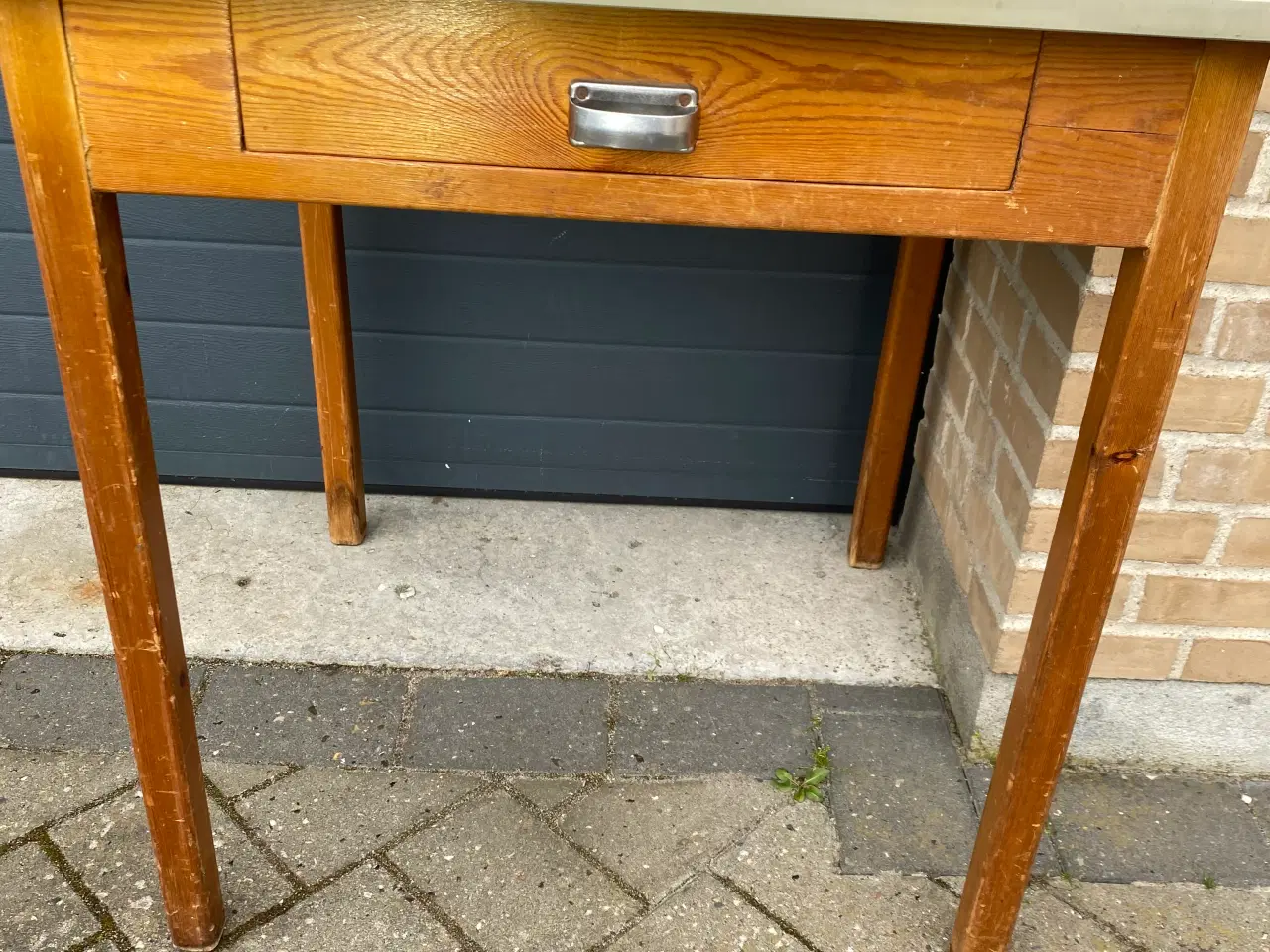 Billede 1 - Retro bord / skrivebord 