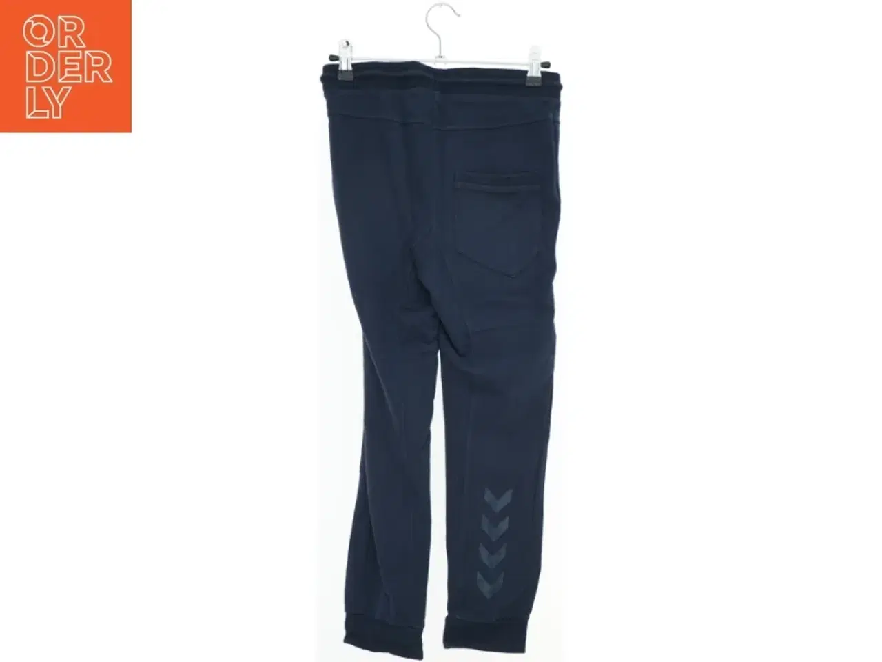 Billede 2 - Mørkeblå sweatpants fra Hummel (str. 140)