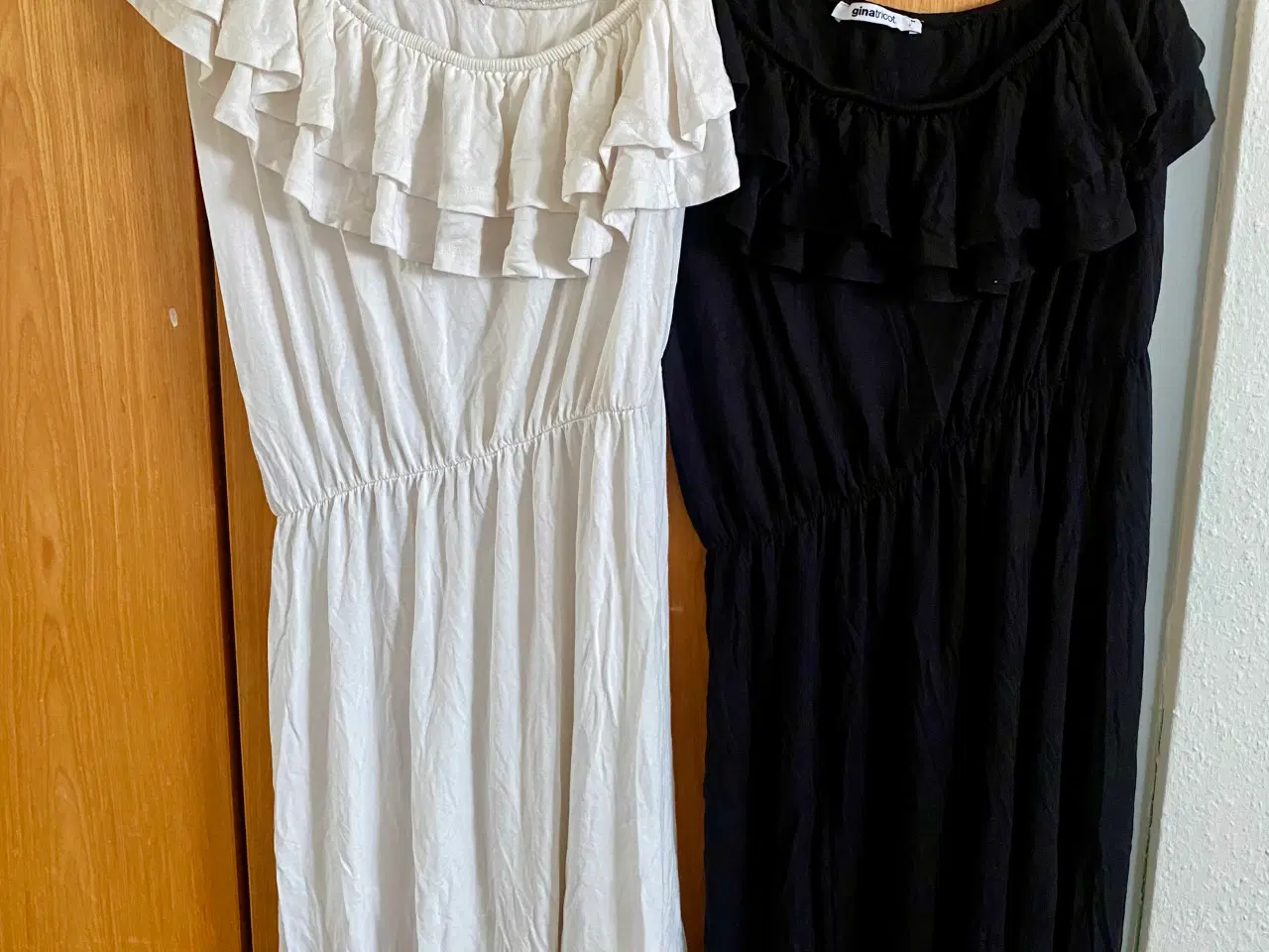 Billede 1 - Sort og hvid kjoler