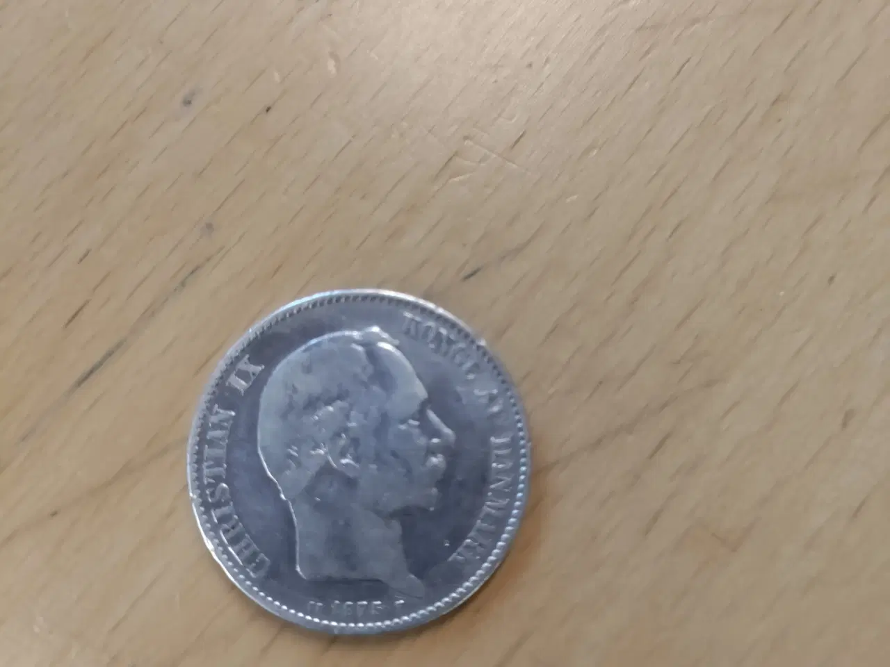 Billede 2 - Dansk 2 krone i sølv 1875