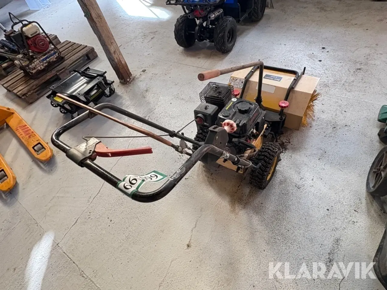 Billede 3 - Fejemaskine Snow thrower