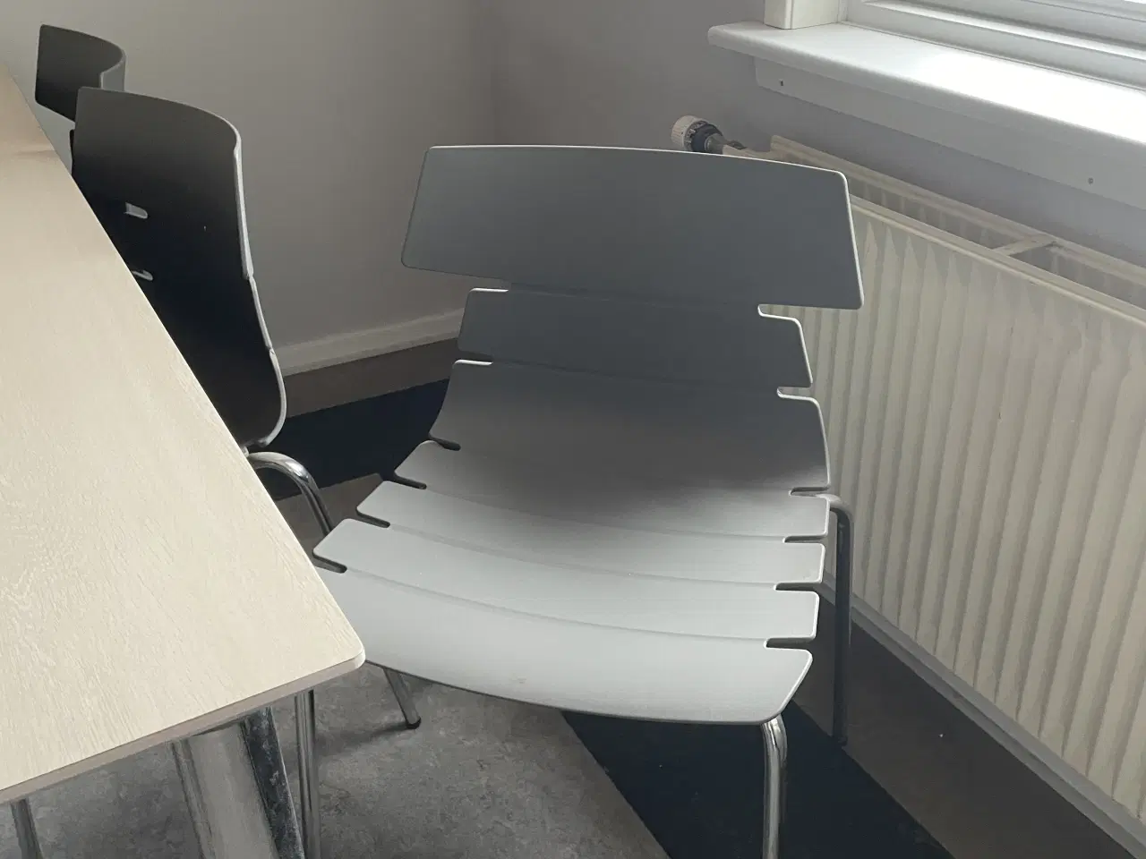 Billede 3 - Kantine møbler sælges billig 