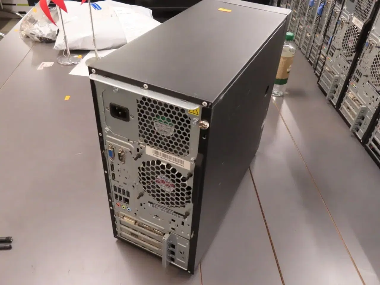 Billede 2 - Workstation P300 - LENOVO