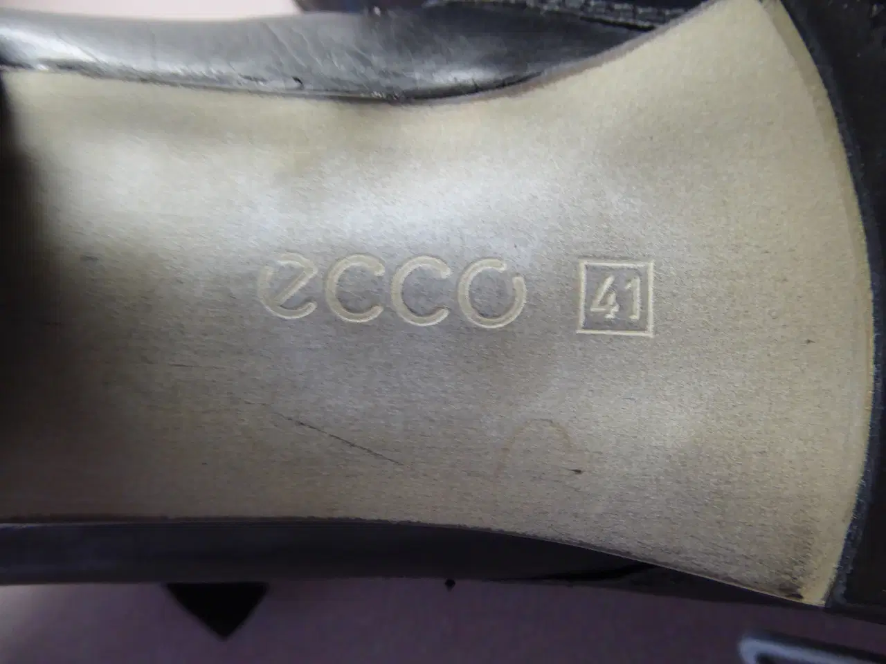 Billede 7 - Flotte sorte læder støvlette ECCO