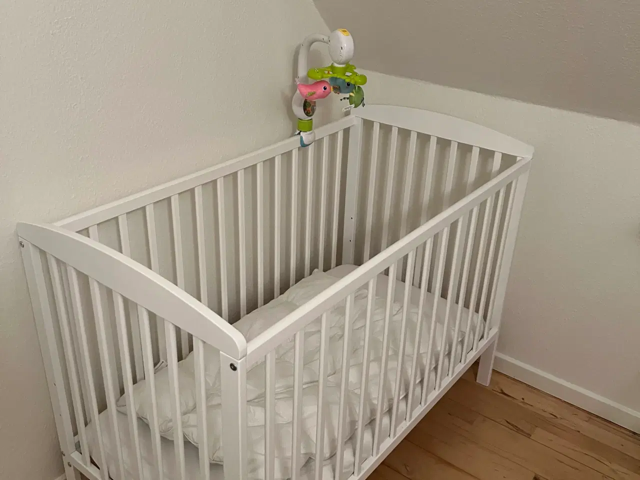 Billede 2 - Barnevogn med Klapvogn Top og Træmmeseng