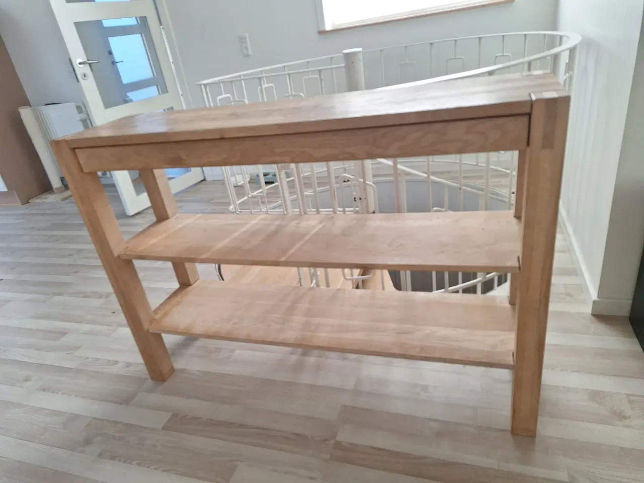 Billede 1 - Konsolbord i eg