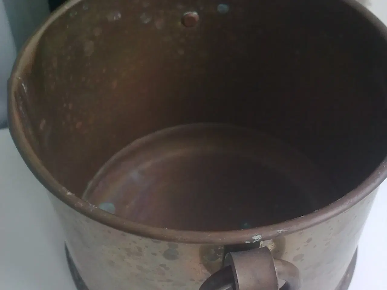 Billede 5 - Viking skjold bakke med nitter Kobber/messing?