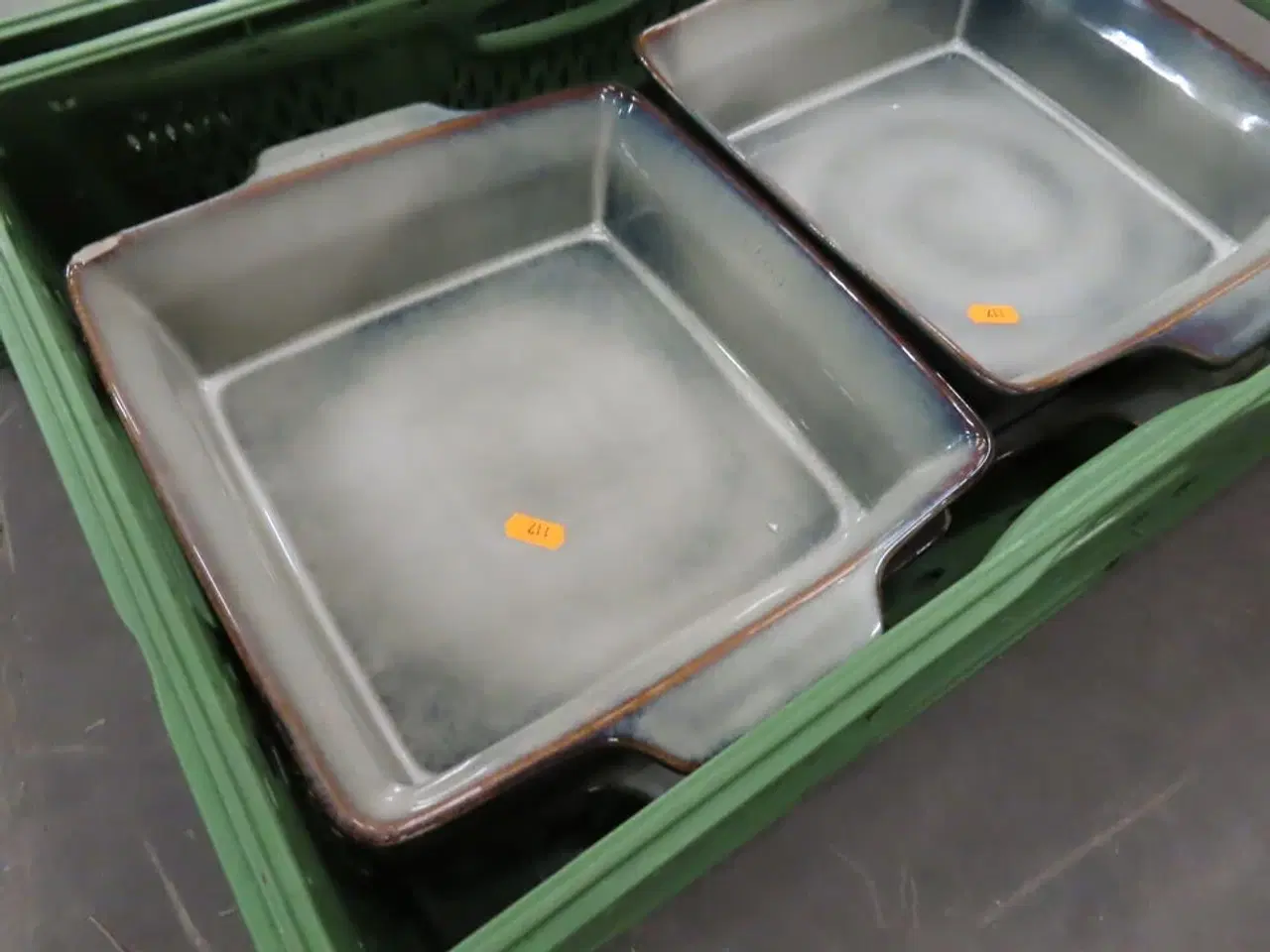 Billede 3 - 7 Kasser med blandede fade og gastrobakker