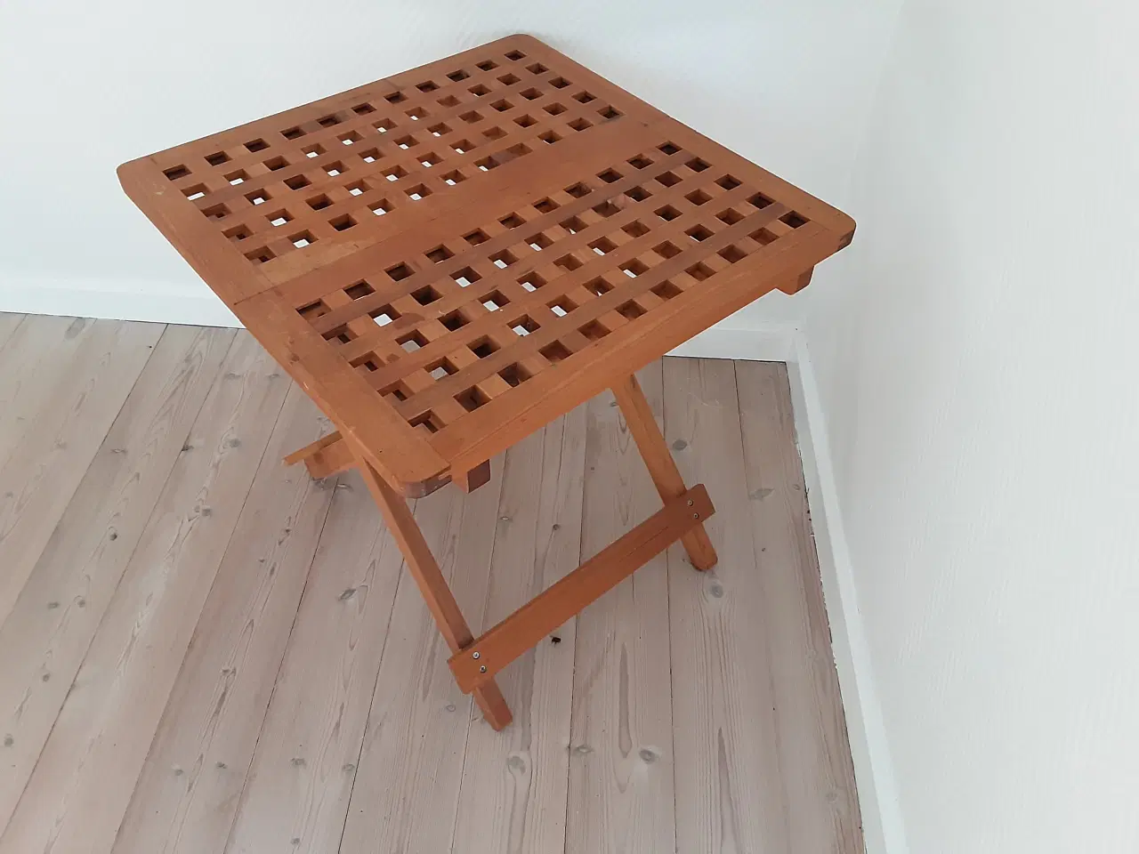 Billede 2 - Sofabord, sengebord,  blomsterstand eller lign