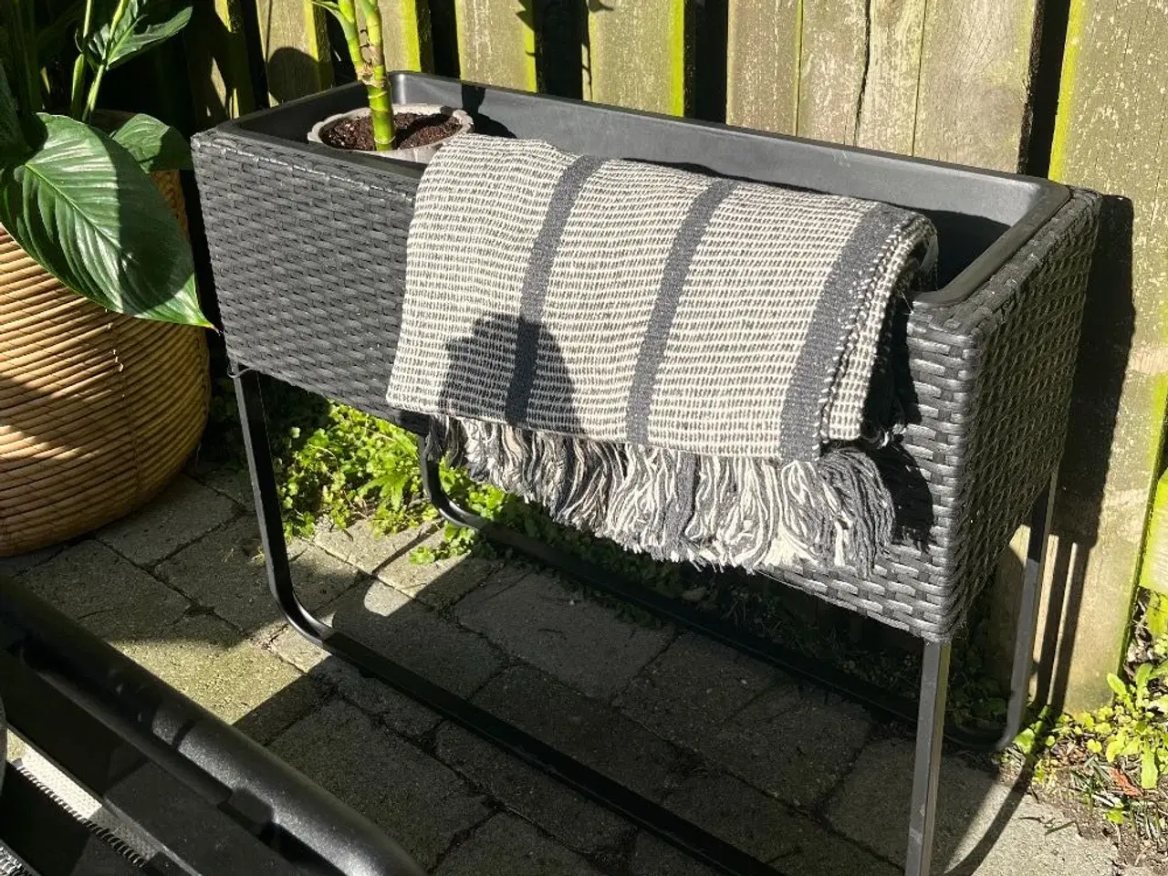 Billede 3 - DACORE Plantekasse m. ben polyrattan flet 60x20x50