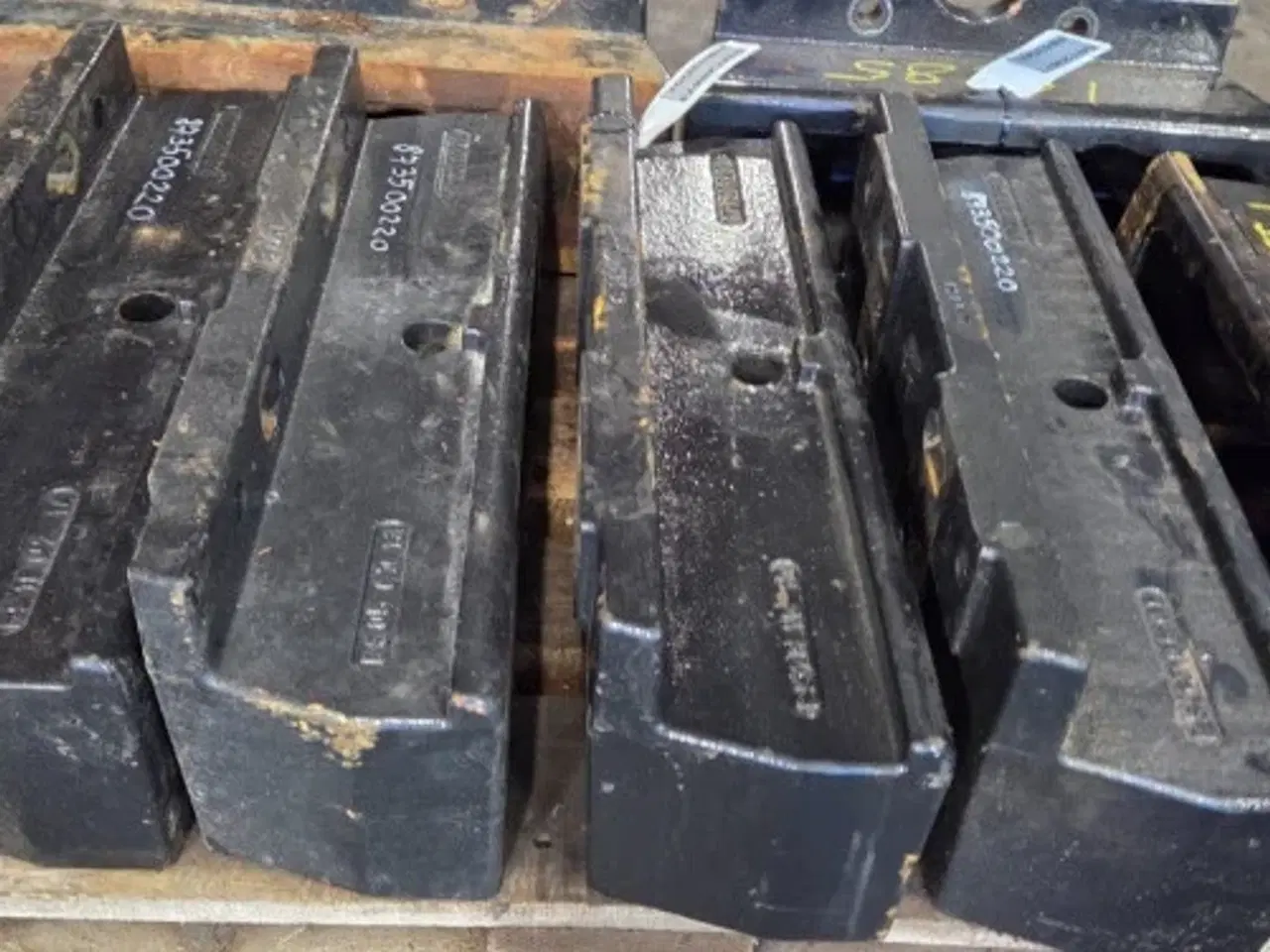 Billede 20 - New Holland T5.100 Vægtholder 87350022  5Stk