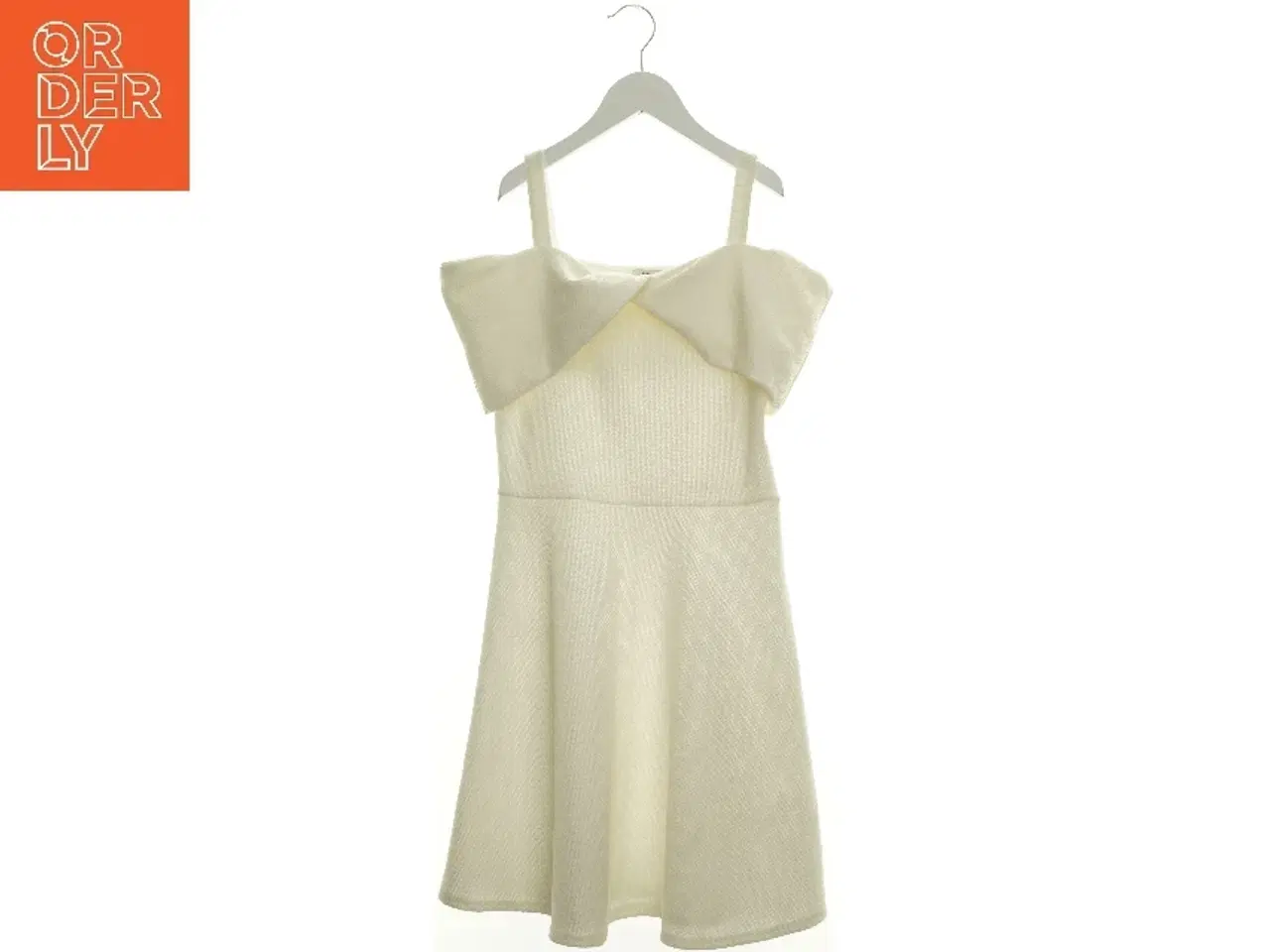 Billede 1 - Kjole fra River island (str. 146 cm)