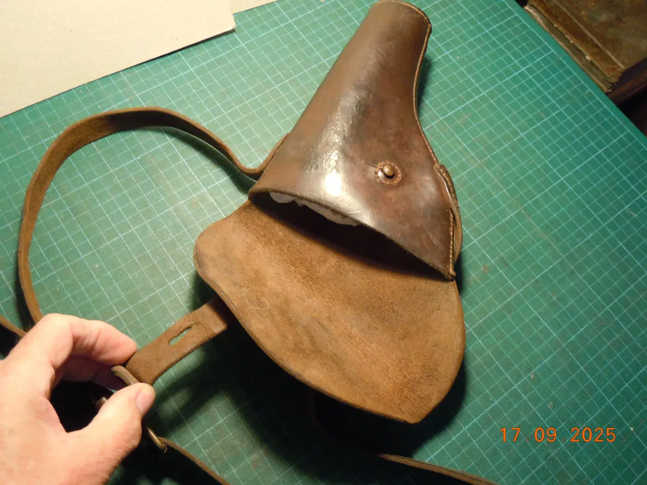 Billede 2 - Signalpistolhylster 1943, England.