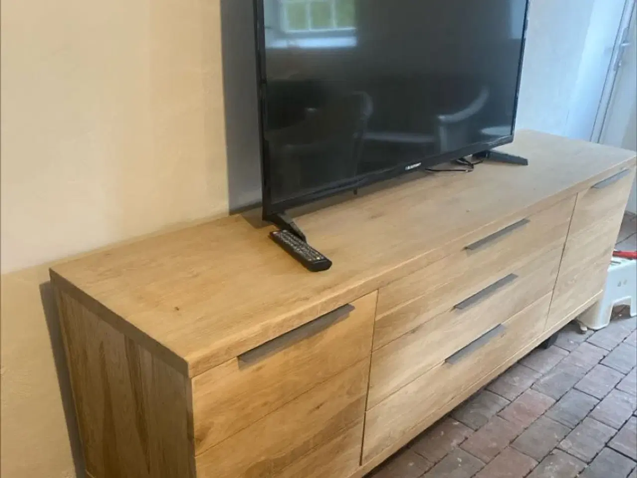 Billede 1 - Skænk eg