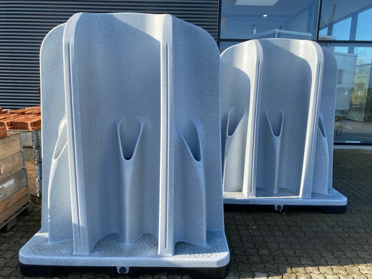 Billede 3 - Type 001: Mobil urinal-pissoir til 6 personer.