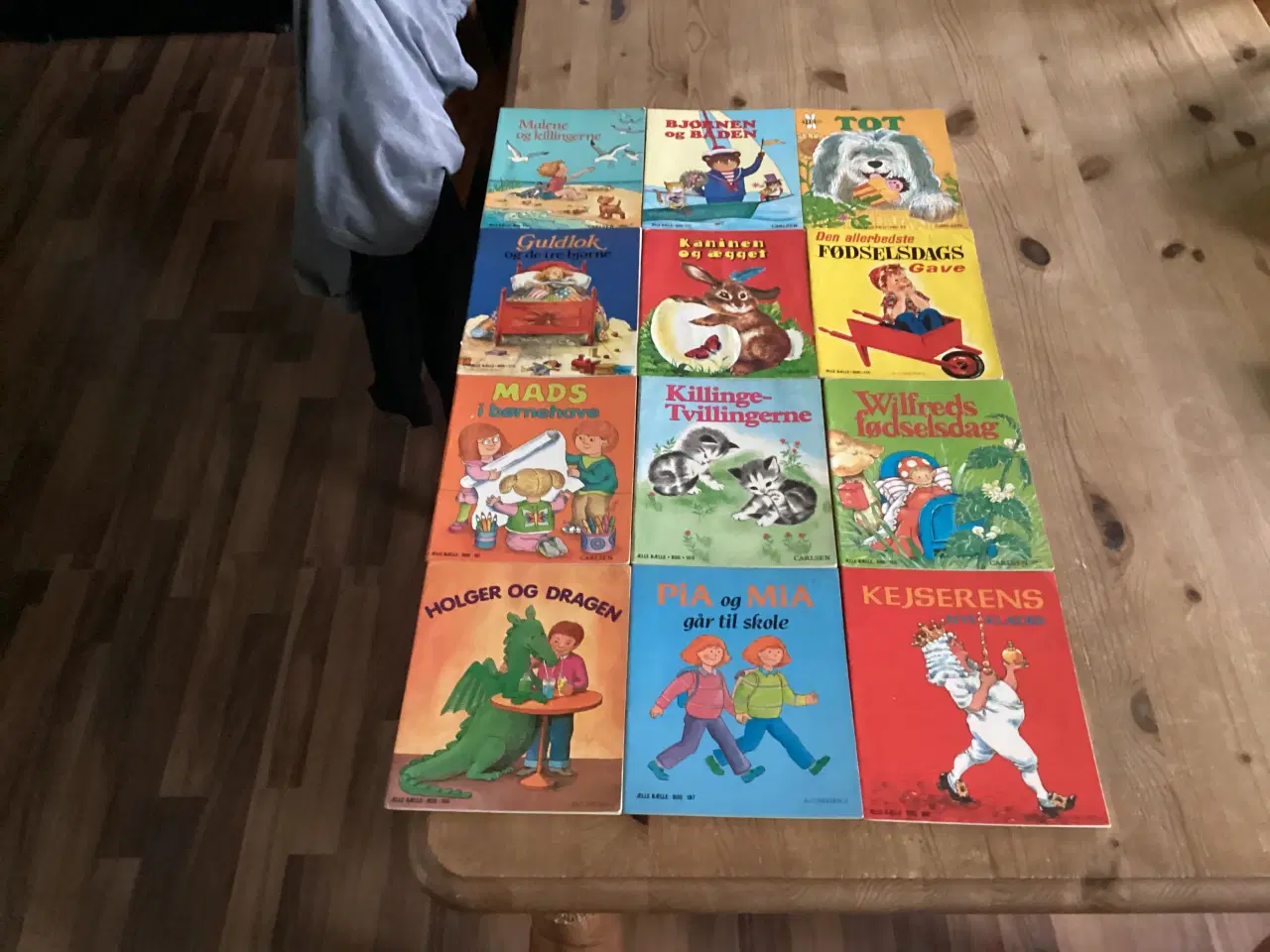 Billede 4 - Ælle Bælle Bøger 98 Stks.