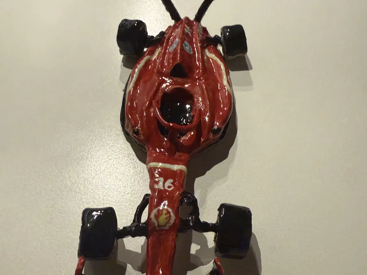 Billede 1 - Formel 1 bil, Ferrari i keramik 