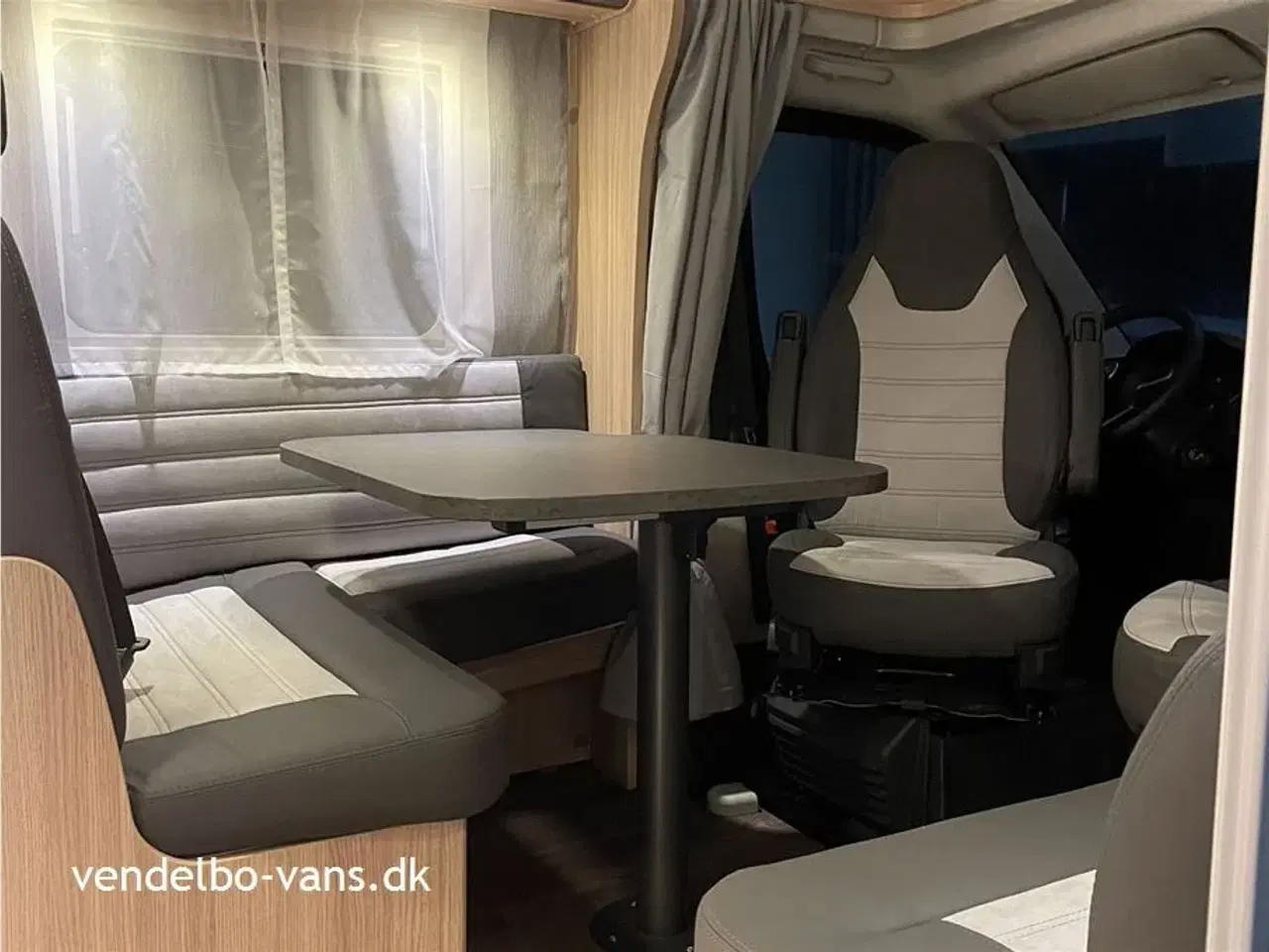 Billede 7 - 2023 - SunLight T 68 Adventure Edition   Enkeltsenge og stor garage - AUT. GEAR