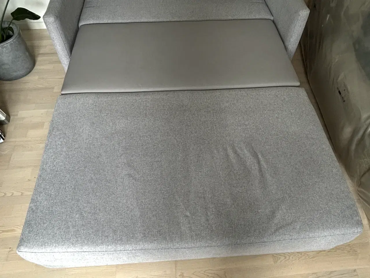 Billede 7 - Dejlig sovesofa i lys grå