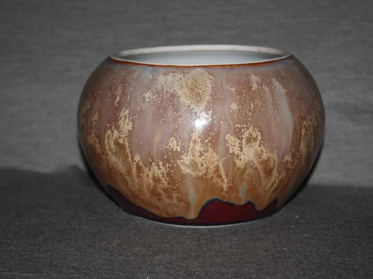 Billede 1 - Potteskjuler højde 13,5 cm bredde 20 cm