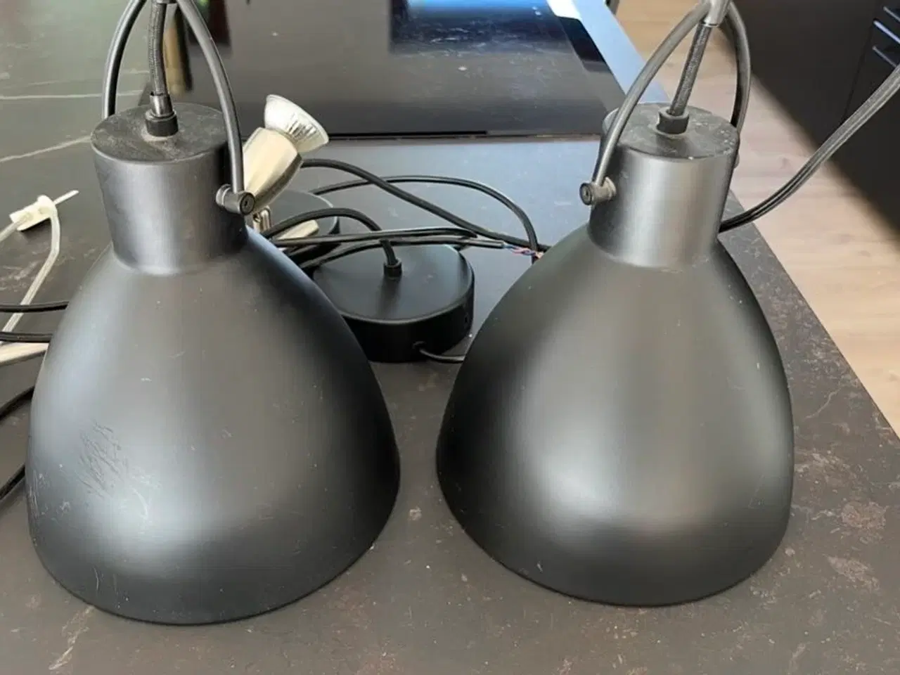 Billede 1 - Ikea sorte lamper 