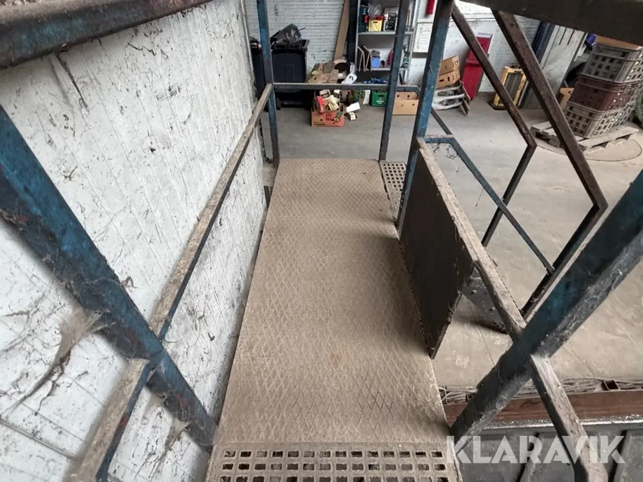 Billede 8 - Trappe med platform