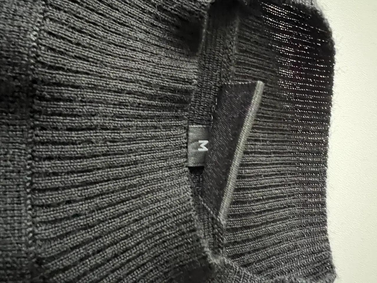 Billede 2 - Super fed tynd strik 