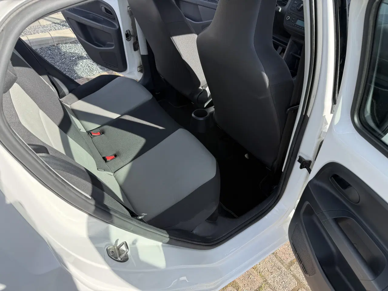 Billede 11 - Skal ses, står super flot, 1.0 MPI 60 HK 5-Dørs