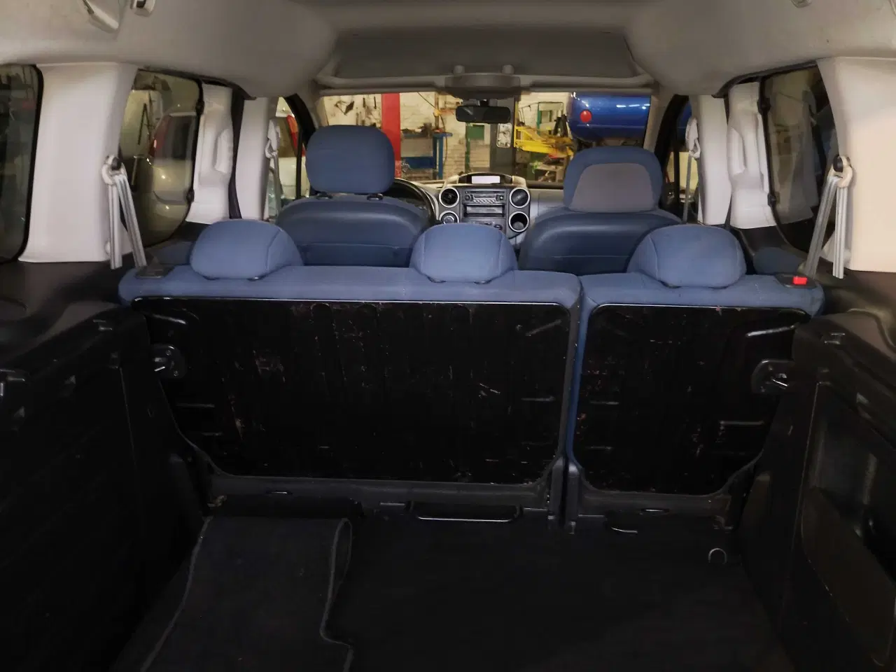 Billede 5 - Familie bil med masser af plads 