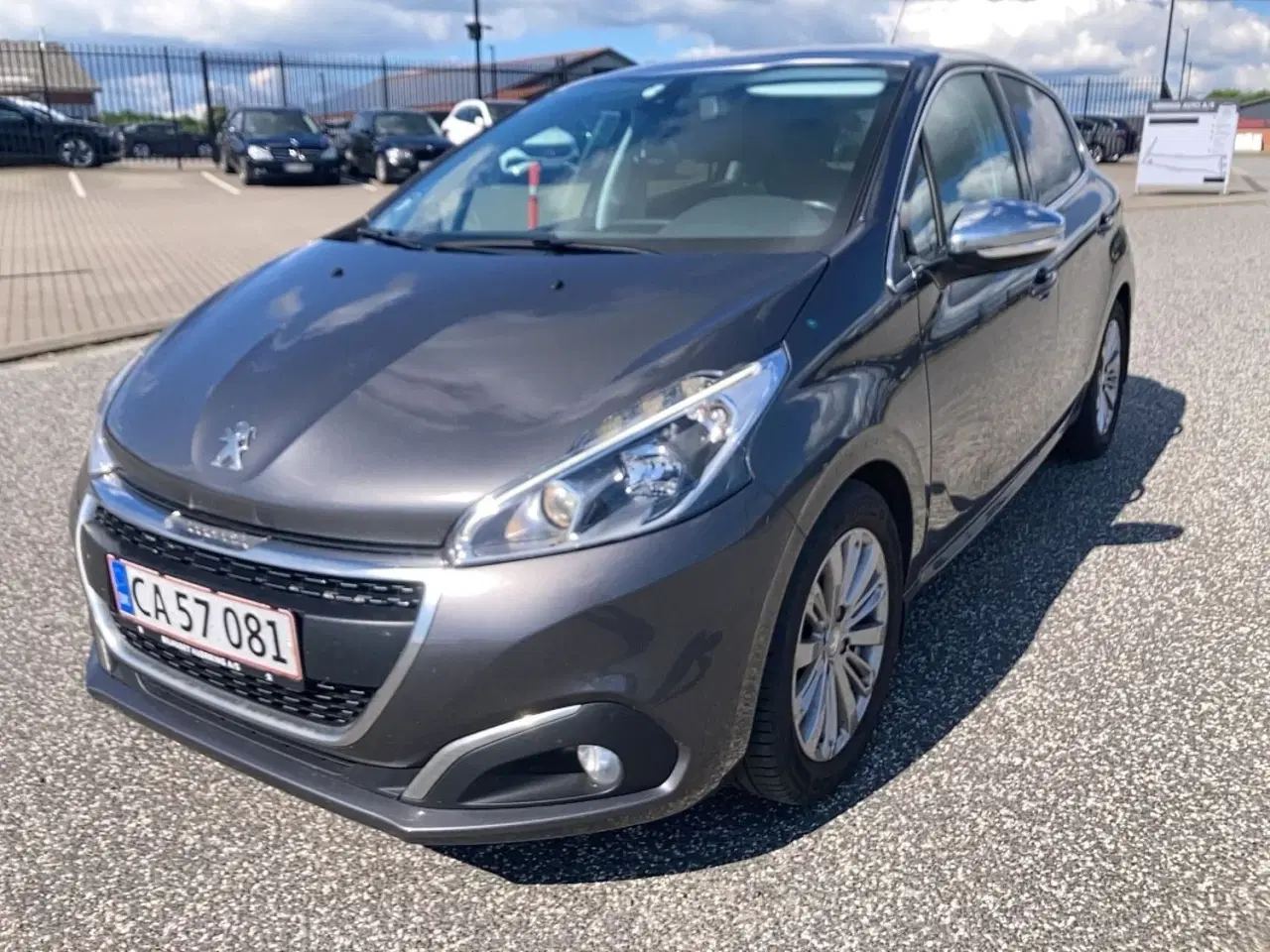 Billede 1 - Peugeot 208 1,6 BlueHDi 100 Allure